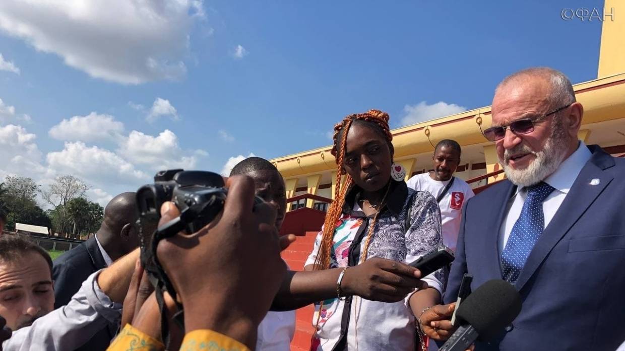 Глава СОМБ Иванов: лидер ЦАР получил Награду мира за спасение страны и защиту ее населения