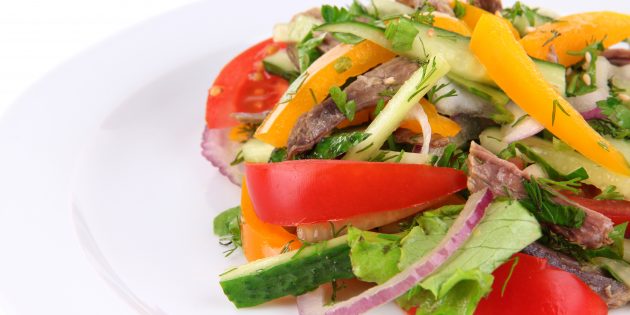 10 аппетитных салатов из огурцов и помидоров кулинария, рецепты, салаты