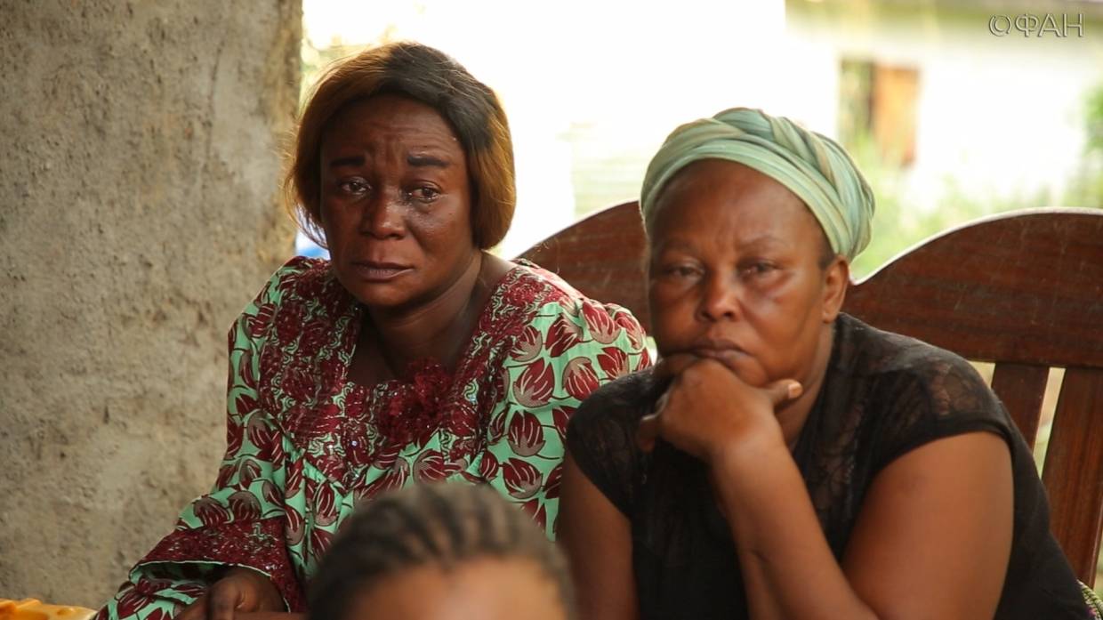 Мать убитого в ЦАР ребенка: Миротворцы ООН сбили мою дочь, убрали тело с дороги и уехали Мать убитого в ЦАР ребенка: Миротворцы ООН сбили мою дочь, убрали тело с дороги и уехали Весь мир