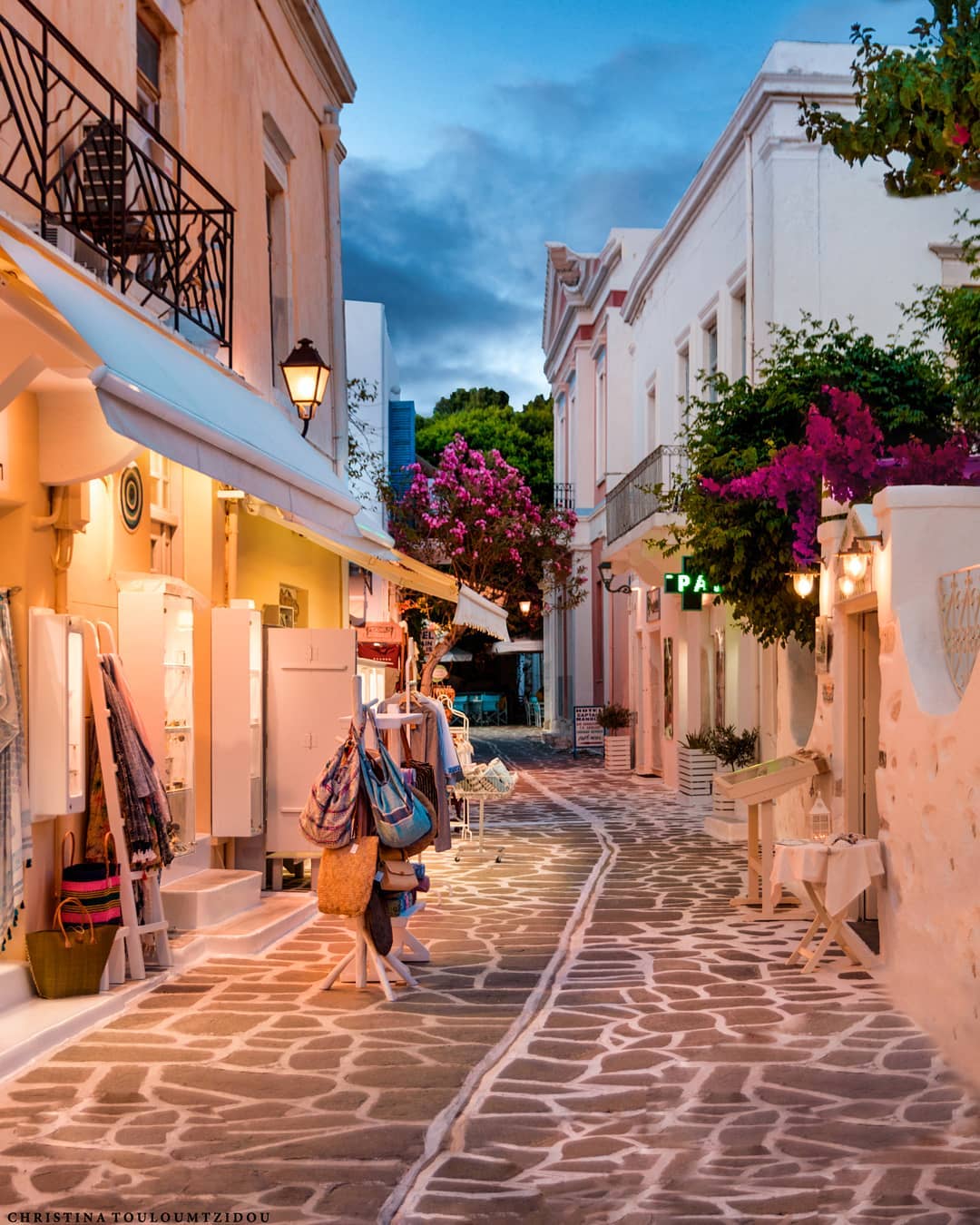 Греческие улицы на фотографиях Кристины Тулумтзиду города,Греция,тревел-фото