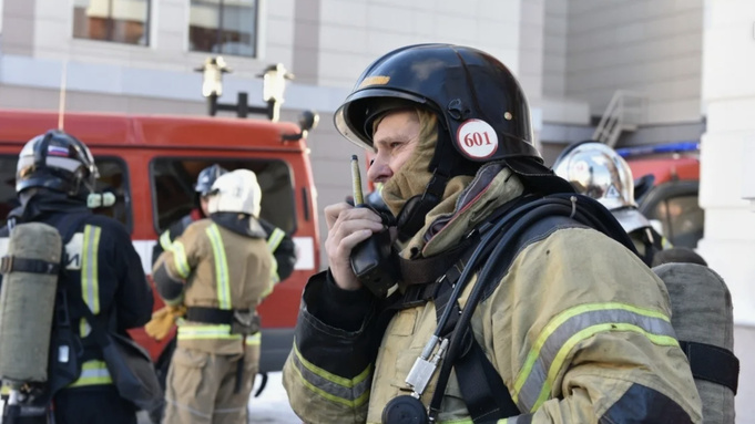 В Бийске при пожаре в Центральной горбольнице спасли 41 человека