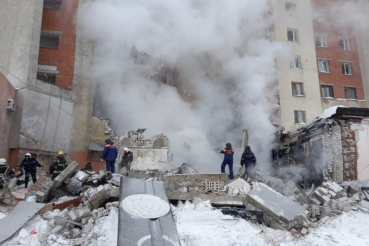 Мощный взрыв прогремел в жилом доме в Нижнем Новгороде