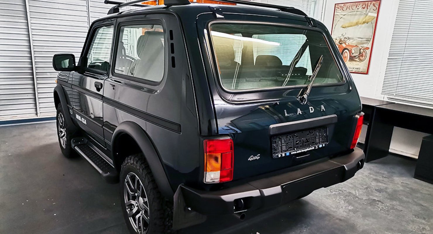 В ФРГ выпустили Lada Niva Legend. Она отличается от нашей. Особенно ценой