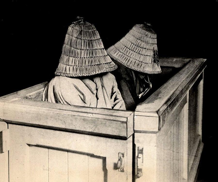 40 ретрофото, демонстрирующих то, каким странным мир был раньше 40 ретрофото, демонстрирующих то, каким странным мир был раньше чтобы, через, войны, конкурса, какой, приходилось, Женщина, магазинов, после, средства, мировой, Первой, солдаты, сумасшедшем, далеком, хотите, сегодня, прошлом, стреляет, работницы