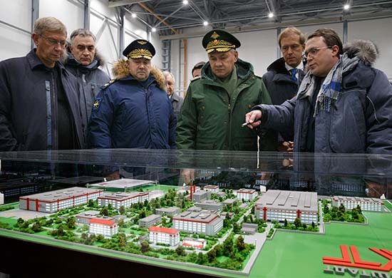 Министр обороны Сергей Шойгу проверил производство первого в России спецзавода дронов