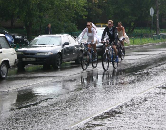 Веселый способ отпраздновать свадьбу, смотрим 