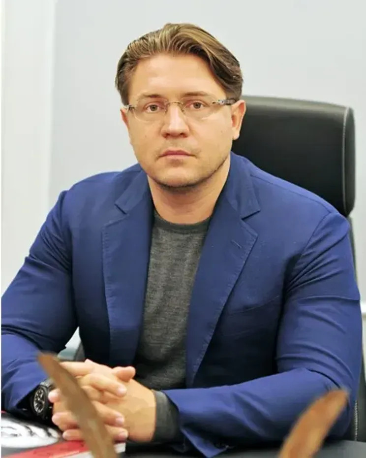 Адвоката семьи Жанны Фриске и Умара Джабраилова арестовали в Москве по делу о мошенничестве в особо крупном размере рублей, Карабанов, семья, бизнесмена, московском, стрельбе, Джабраилова, Умара, защищал, Среди, КарабановОсенью, ИнтертехникаАлександр, компании, учредителем, является, который, отеле, Москве, других, Алексей