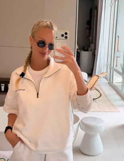 Виктория Лопырёва показала, как отдыхает на Сейшелах ЛопырёваВиктория, Лопырёва, Виктория, модель, класс, России, 42летняя, отношения, мужчина, момент, скандала, начались, Булатовым, Игорем, предпринимателем, модели, стало, небезопасноНапомним, дочери, ребёнком