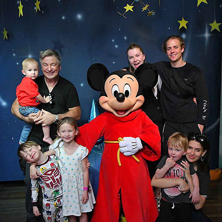 Алек Болдуин стал отцом в шестой раз Алек Болдуин стал отцом в шестой раз Дети,Дети знаменитостей