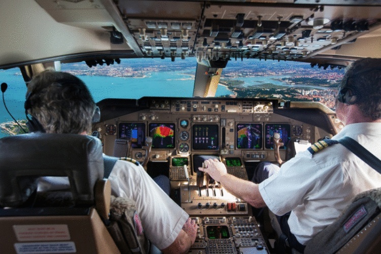 Почему пилотам нельзя иметь бороду? Этот и еще несколько интересных фактов об авиации Почему пилотам нельзя иметь бороду? Этот и еще несколько интересных фактов об авиации