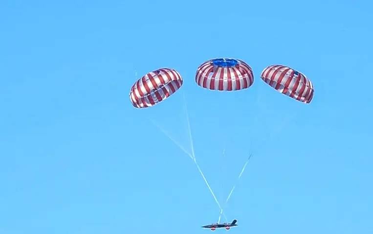 Корпус морской пехоты США испытывает БПЛА XQ-58 Valkyrie оружие