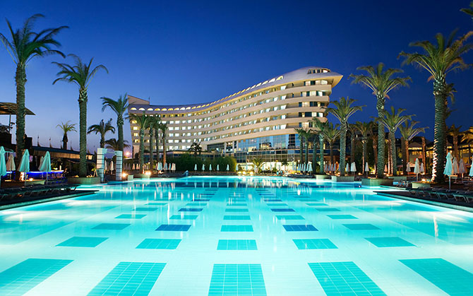 11 райских отелей, куда может попасть каждый 