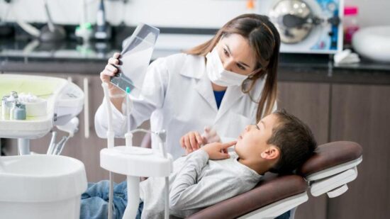 В Швеции родителей отправили в тюрьму за кариес на молочных зубах у их детей-дошкольников