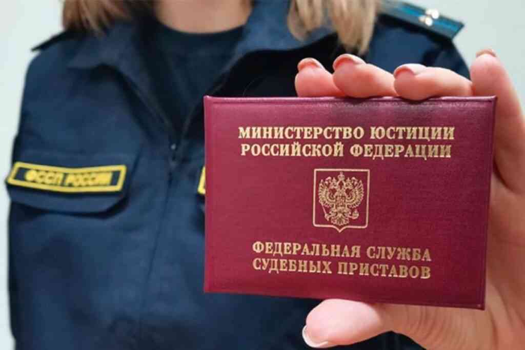 Должникам рассказали, как сохранить деньги от списаний ФССП