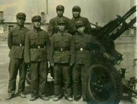 Служба и боевое применение китайских зенитных пулемётных установок в годы холодной войны Служба и боевое применение китайских зенитных пулемётных установок в годы холодной войны россия