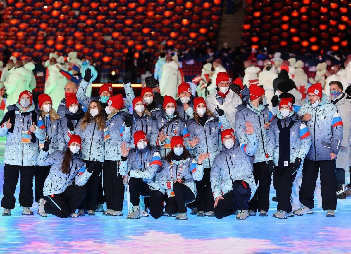 Наши олимпийцы на церемонии закрытия. ФОТО: ОКР