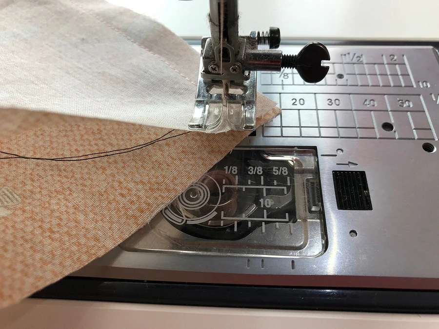 Осторожно, острые углы: как с помощью обычной нитки вывернуть уголок мастер-класс,шитье
