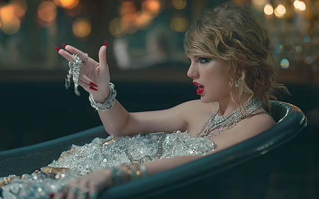 Ким Кардашьян ответила на обвинения Тейлор Свифт во лжи: "Всем все равно" Ким Кардашьян ответила на обвинения Тейлор Свифт во лжи: "Всем все равно" Звезды,Новости о звездах