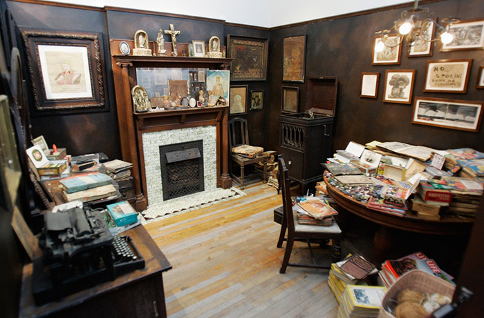 Как художник, признанный «умственно отсталым», 60 лет рисовал девочек-воительниц: Нереальное королевство Генри Дарджера Как художник, признанный «умственно отсталым», 60 лет рисовал девочек-воительниц: Нереальное королевство Генри Дарджера