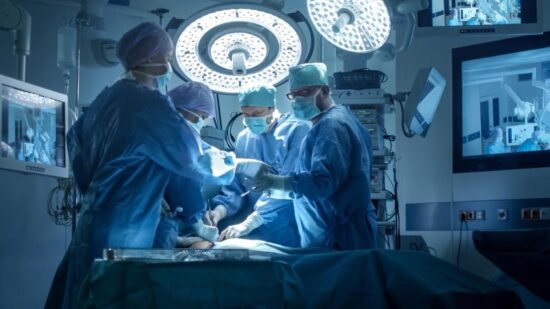 В США совершили медицинский прорыв и впервые пересадили мочевой пузырь человеку