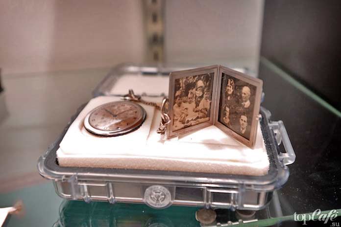 Подарок жене