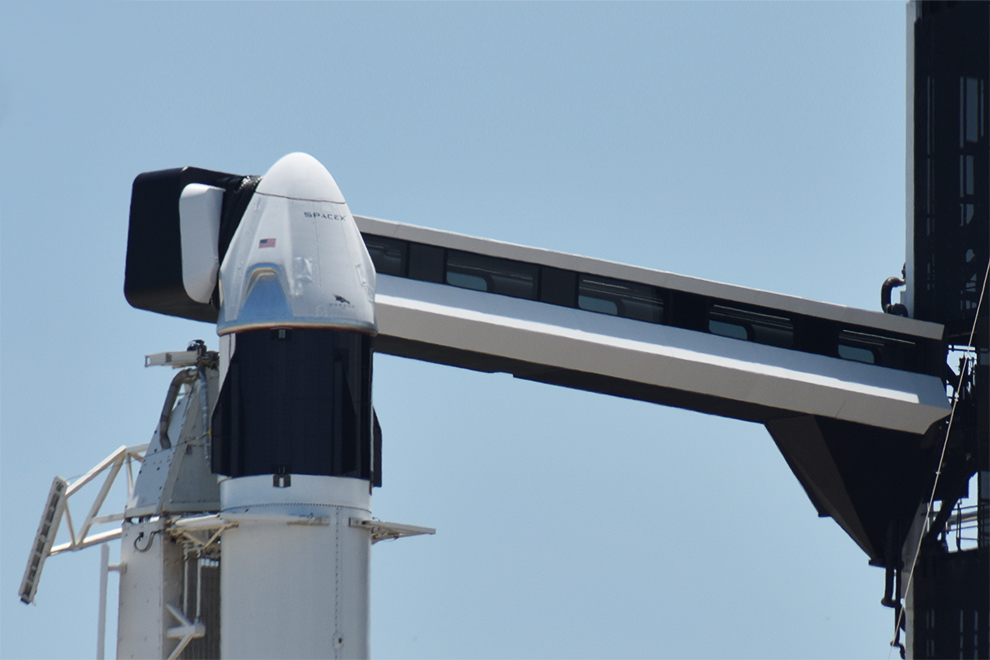 Как SpaceX впервые отправила астронавтов на МКС