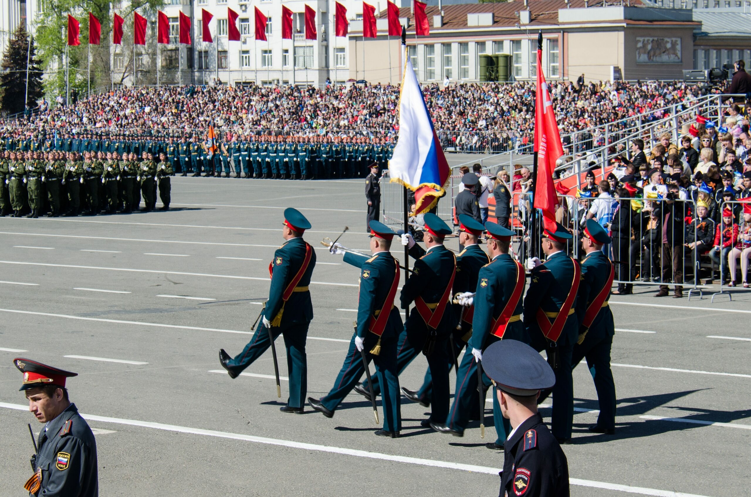 На Дворцовой прошла первая репетиция парада к 9 мая