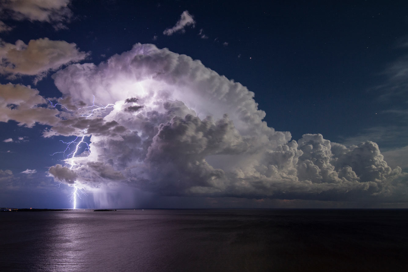 Погодный фотограф 2021 Photographer, Weather, Society’s, Meteorological, AwardsРадуга, острове, белого, цвета, время, AwardsМолнии, Селатан, хорошо, Jiming, Китай, солнечный, AwardsГора, PurnomoRoyal, Индонезия, АбуДаби, Christopher