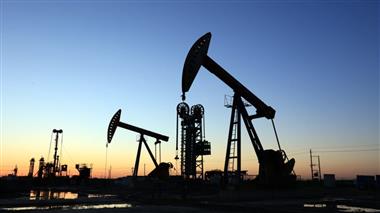 Нефтяные вышки, нефть
