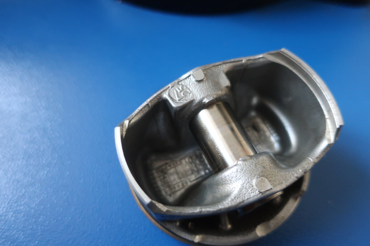 Разбираем поршень современного немецкого двигателя Разбираем поршень современного немецкого двигателя авто,авто и мото,автосалон,автосамоделки,водителю на заметку,машины,ремонт,советы,тюнинг