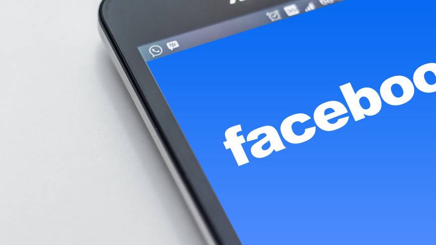 Facebook приступил к устранению очередных сбоев в работе своих сервисов Технологии