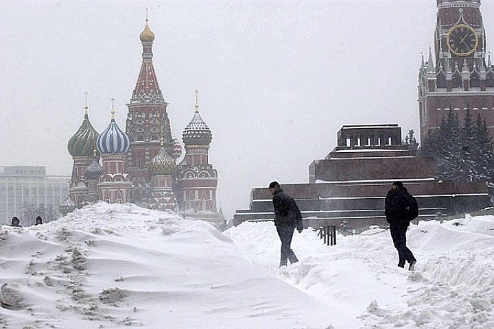 В Москве зафиксировали сугробы до 23 сантиметров в высоту