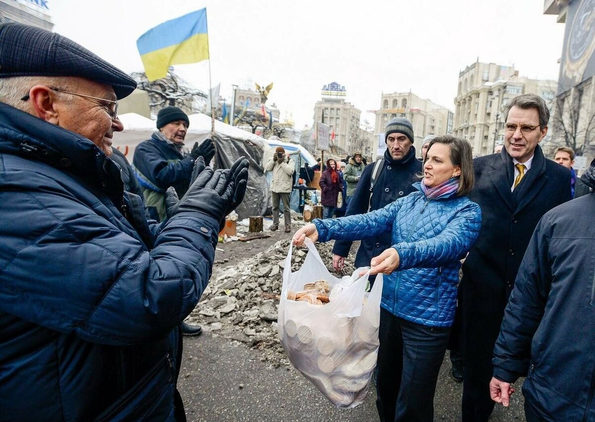 МОСКВА, 28 марта. /ТАСС/. Обсуждение легитимности правления президента Украины Владимира Зеленского после 20 мая «может и не потребуется».-6