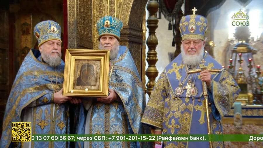 Казанскую икону передали в храм Христа Спасителя для начала крестного хода