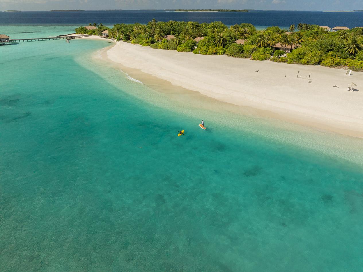Победить стресс, подружиться с черепахой и прикоснуться к Луне: чем заняться в отпуске в апреле 2026 можно, делать, Beach, посмотреть, стоит, Maldives, поесть, здесь, который, просто, Sugar, Grand, звездами, острове, Главное, Tremezzo, программу, Ambre, курорте, Hotel
