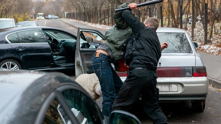 ПОШЁЛ В МАГАЗИН – ИЗБИЛИ. СЕЛ В ТАКСИ – ЗАРЕЗАЛИ. КТО ЗАЩИТИТ РУССКИХ?