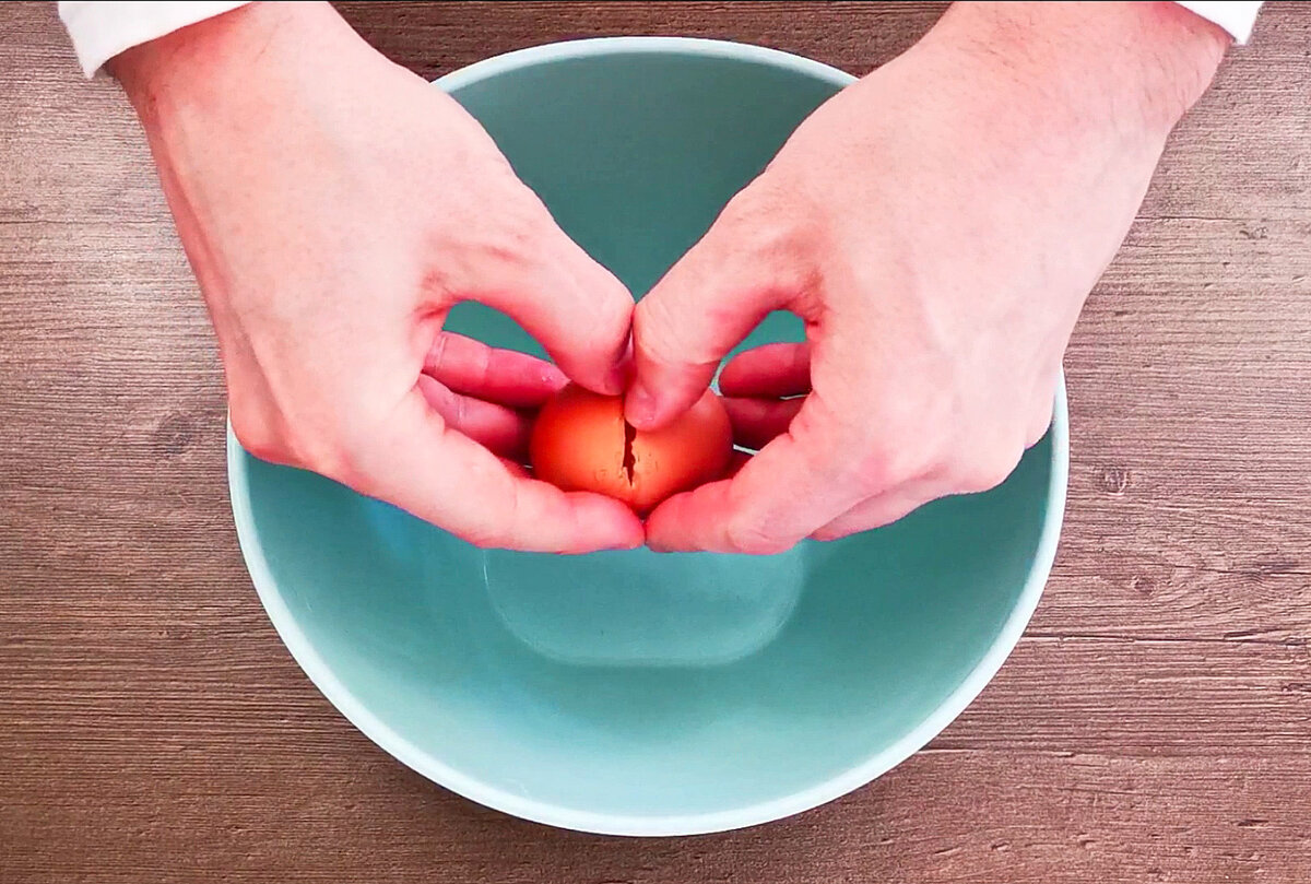 Это очень вкусно и готовится максимально быстро! Такие ленивые хачапури я попробовал в кафе в Сочи и мне они так понравились, что я решил попросить рецепт.