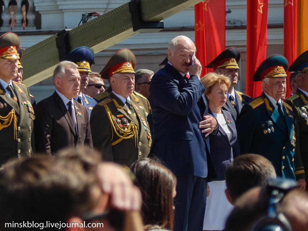 Мирный протест в Минске. Спецназ бил людей ни за что? Мирный протест в Минске. Спецназ бил людей ни за что? власти, силовиков, Беларуси, которые, действовали, августа, протестующих, карателями, белорусских, российских, Обратите, почему, силовики, жестко, призывают, внимание, бандитами, людей, России, захвату