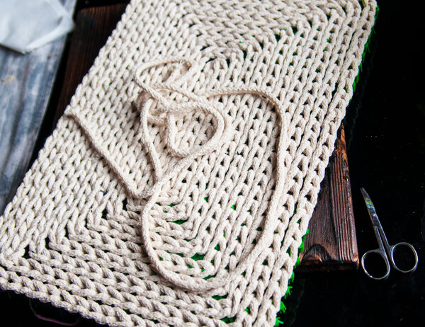 Вязание по пластику. Техника интересная и, как оказалось, простая Вязание по пластику. Техника интересная и, как оказалось, простая мастер класс