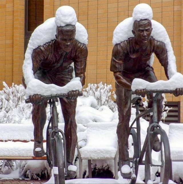 Где же тот мужчина, способный полюбить меня такой, какая я есть? анекдоты