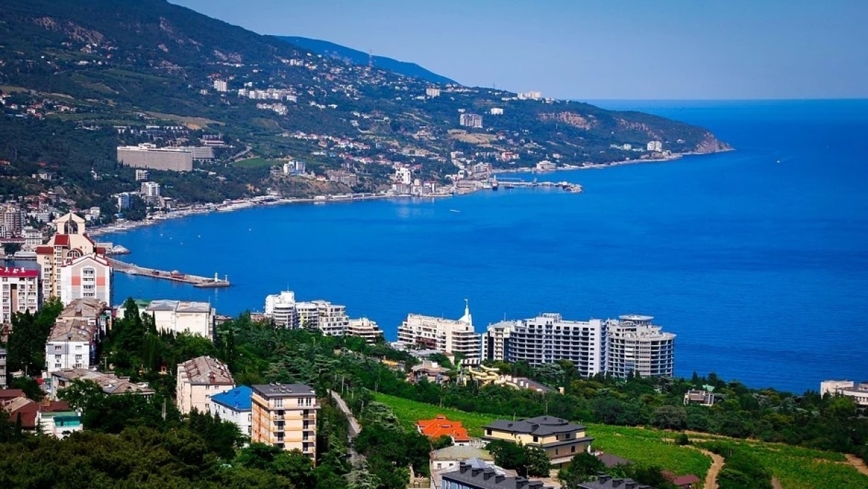 Безграмотная застройка: эксперт рассказала правду об оползневых процессах в Крыму