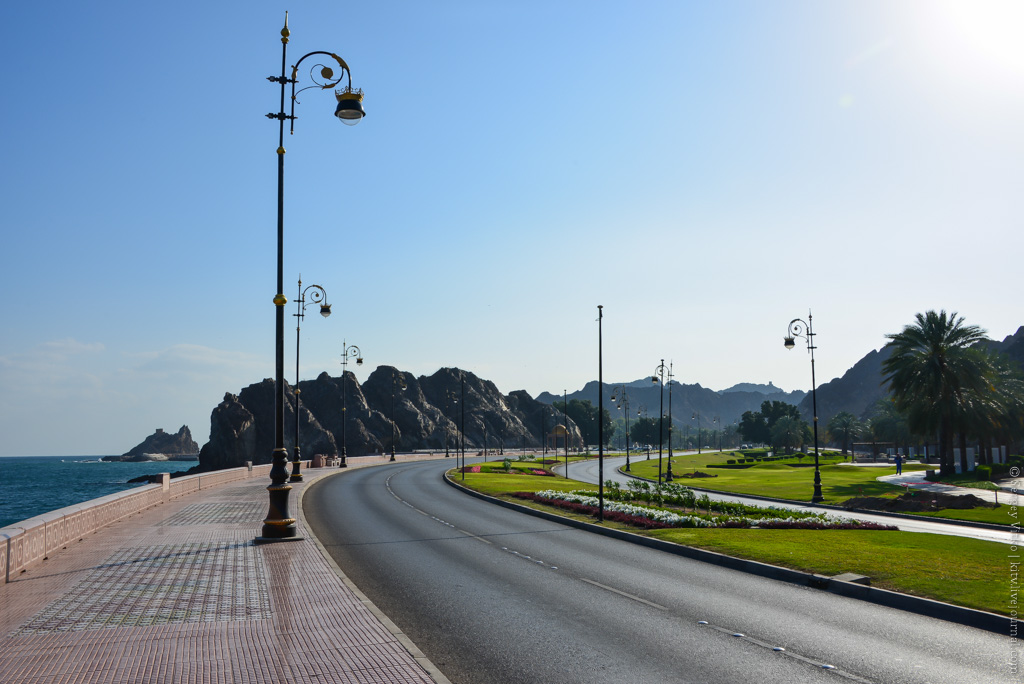 Как сегодня живется народу  в стране абсолютной монархии ? абсолютная монархия