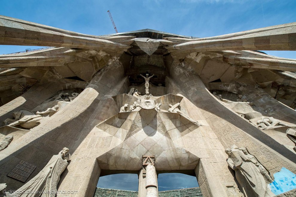 Sagrada Familia: 130-летний долгострой