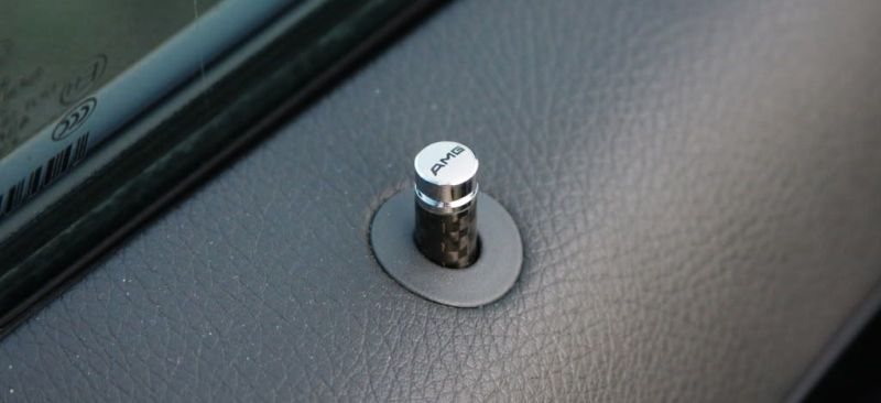 Села АКБ: как закрыть двери машины без аккумулятора Села АКБ: как закрыть двери машины без аккумулятора авто и мото,автосоветы