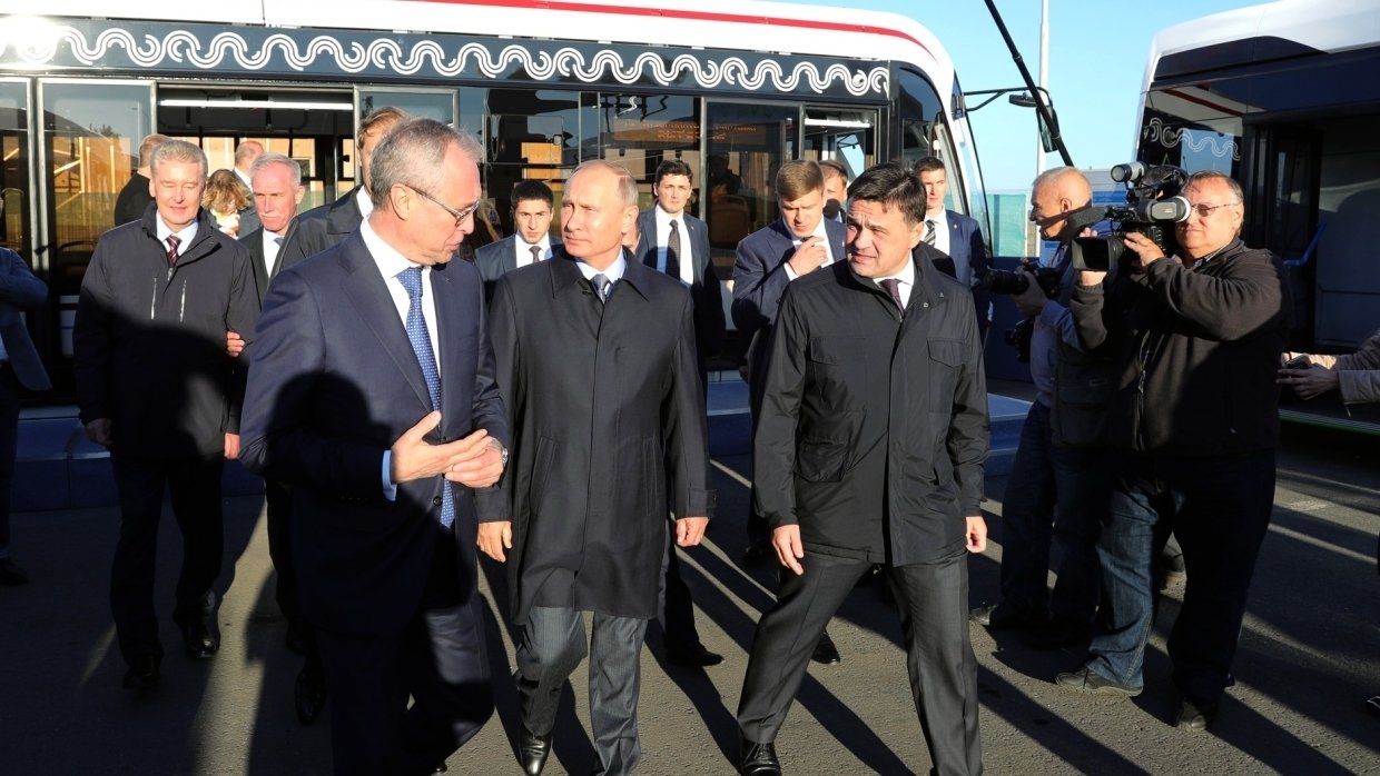 Путин призвал региональные власти создать современную транспортную инфраструктуру