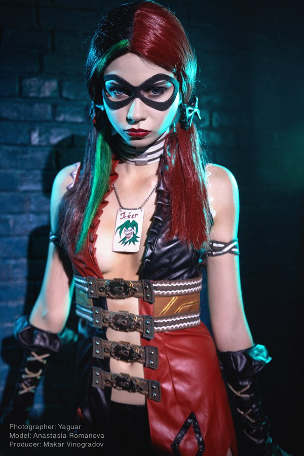 Injustice: Косплей Харли Квинн  Игры,косплей