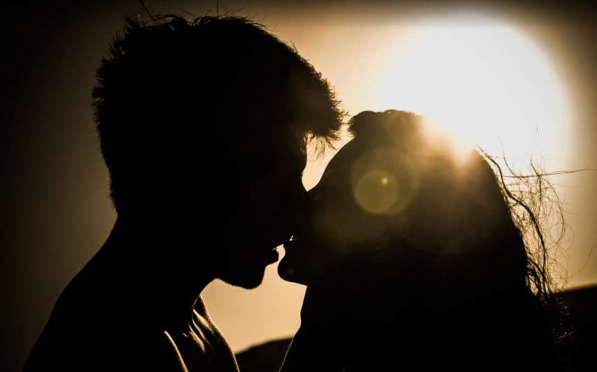 Во Франции велогонщика оштрафовали за поцелуй с женой (ФОТО) | Русская весна