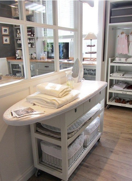 Крутые и очень удобные гладильные доски: 25 идей Крутые и очень удобные гладильные доски: 25 идей гладильная доска,идеи