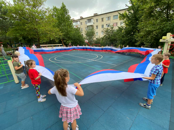В детских садах Севастополя прошли мероприятия, посвященные Дню флага России   4