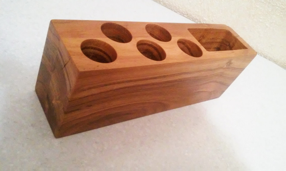 Подставка под зубощётки самоделкин